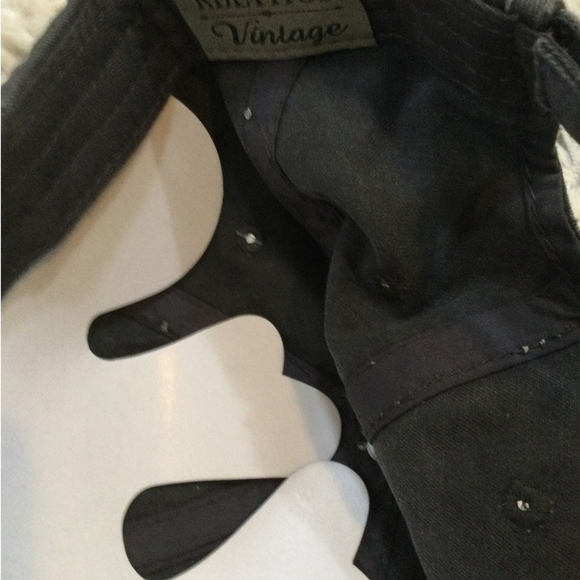 SOLD The Spring Shop Gray Distressed 'Sun Kissed' Cap One Size Fits Most - Picture 10 of 11